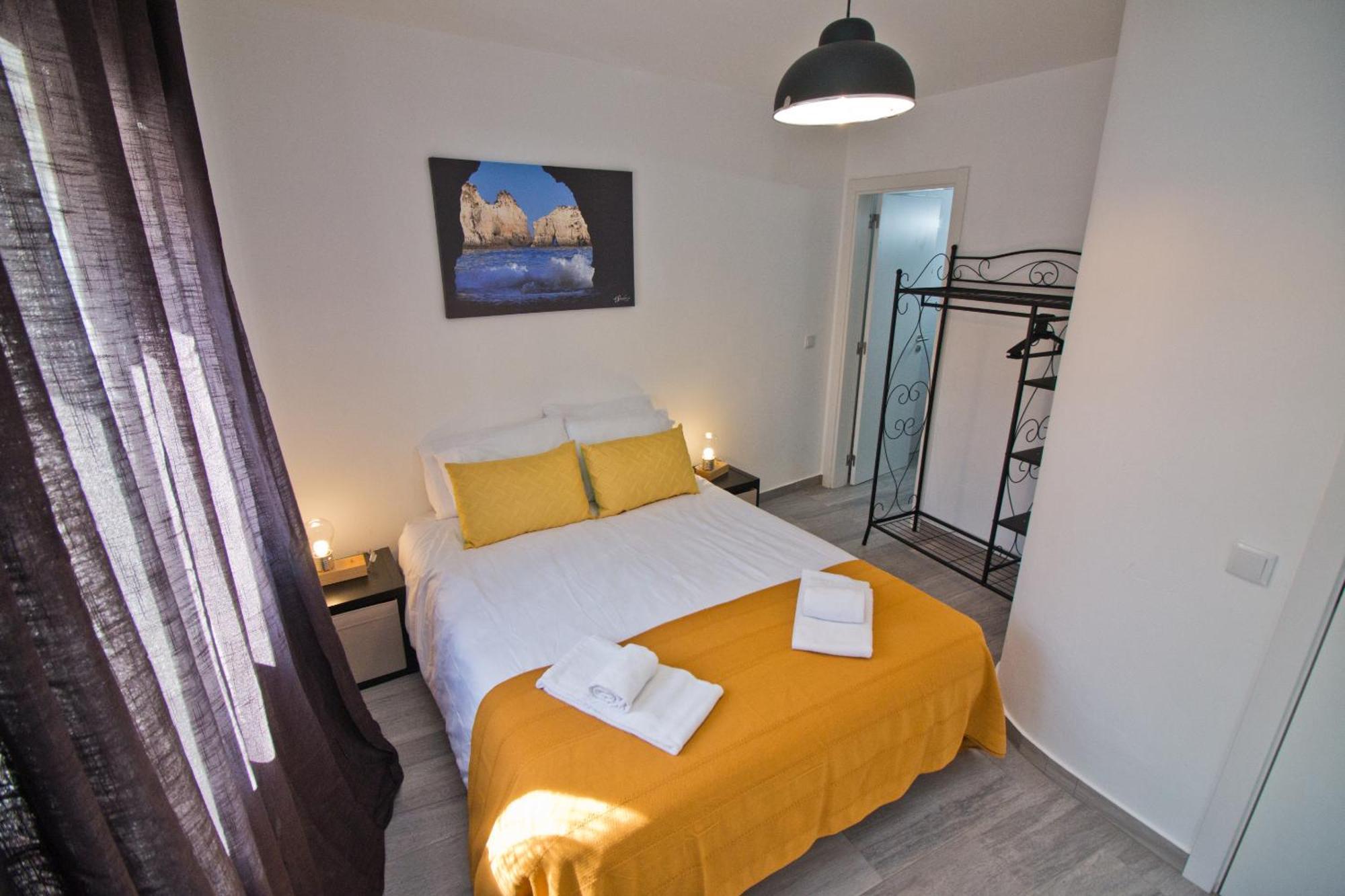 Quarto Twin Standard